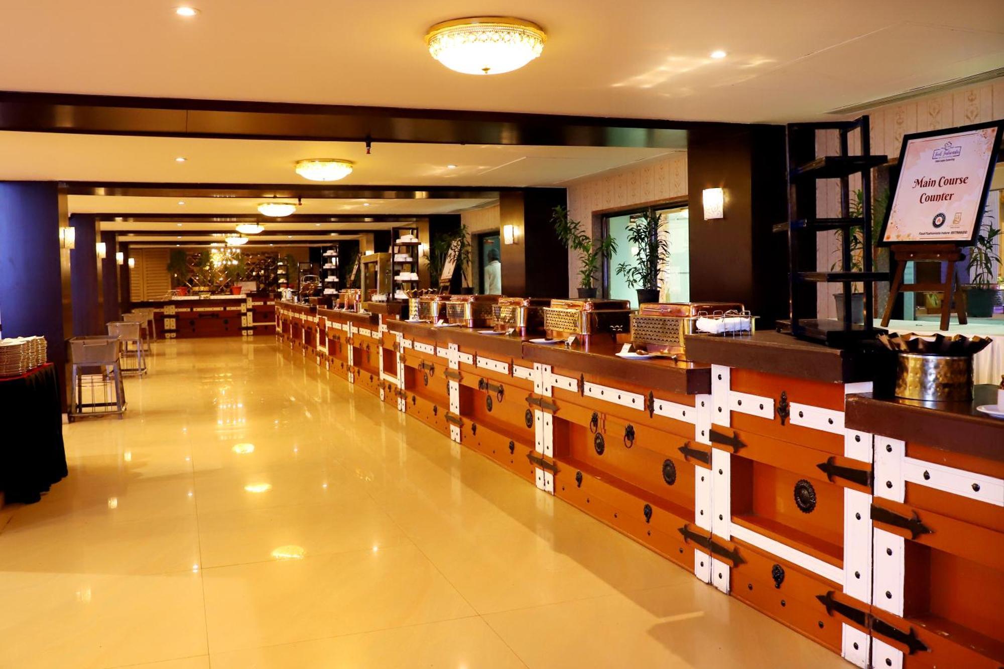 Jalsa Hotel & Banquets,인도르 외부 사진