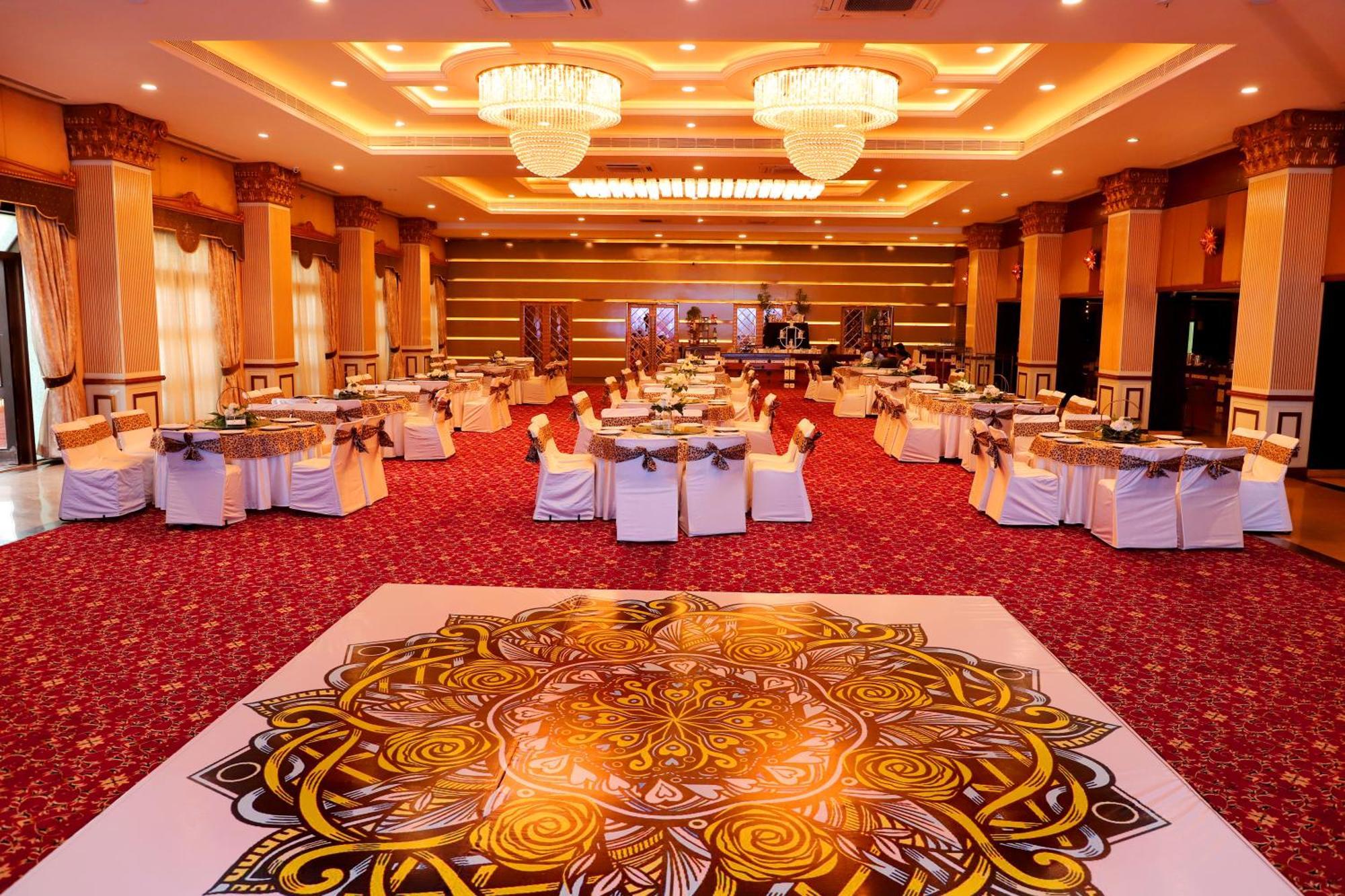 Jalsa Hotel & Banquets,인도르 외부 사진