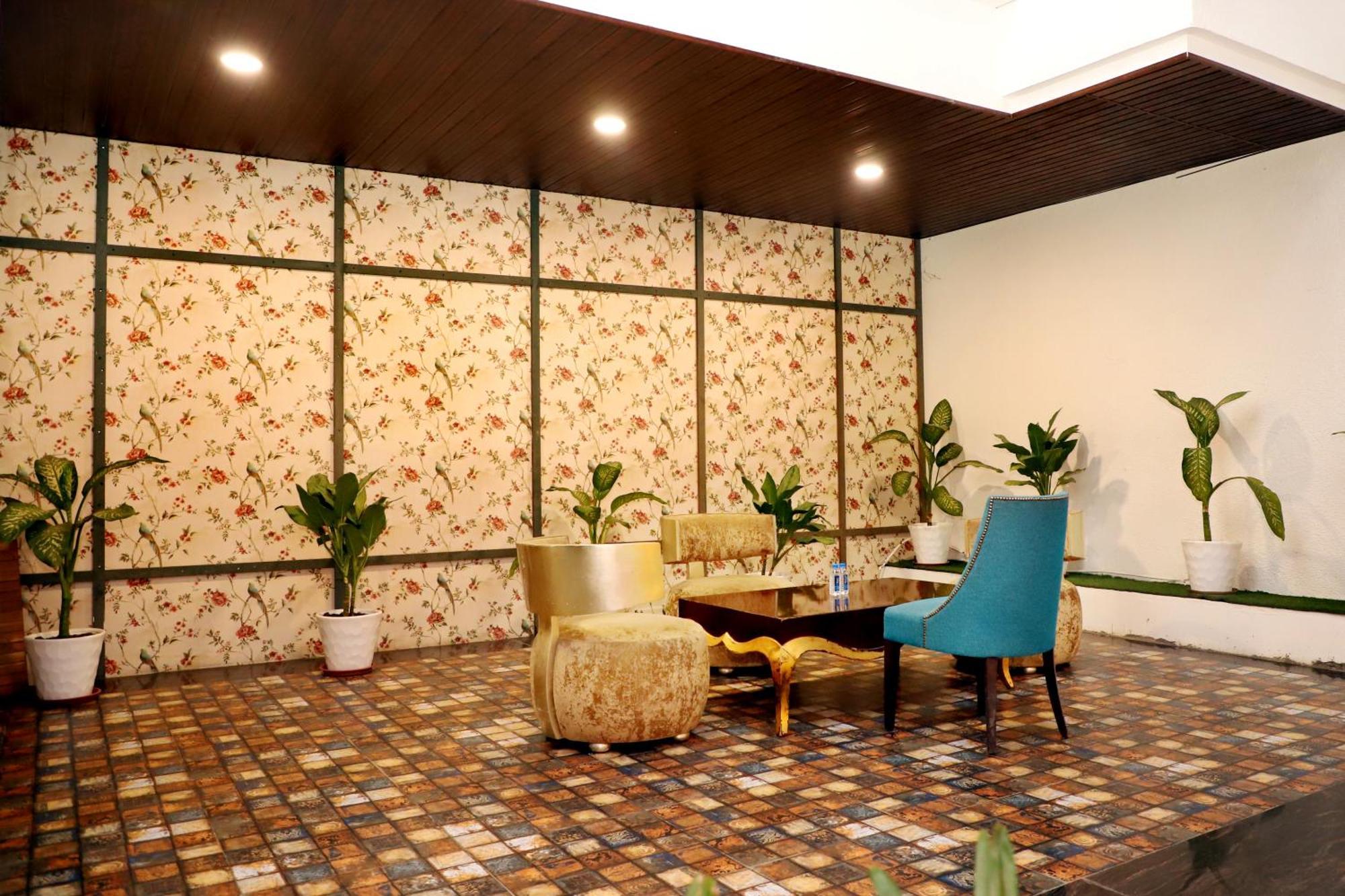 Jalsa Hotel & Banquets,인도르 외부 사진