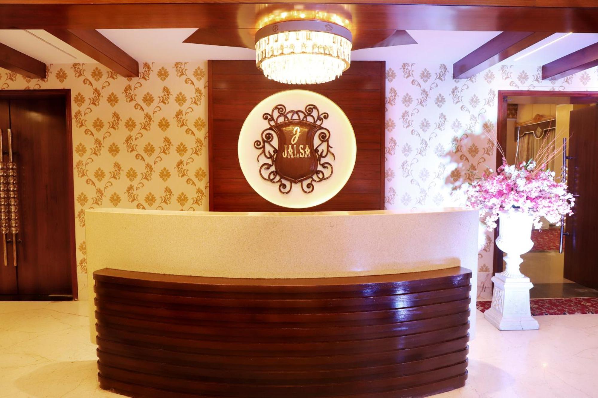 Jalsa Hotel & Banquets,인도르 외부 사진